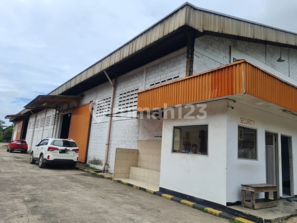 Cheapest...nice, in Bitung, Tangerang, 10 mins from Bitung toll gate, fits 40 Feet Container Truck.