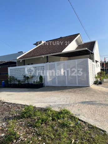 Rumah Bagus Siap Huni di Dalam Cluster Taman Cibaduyut Indah