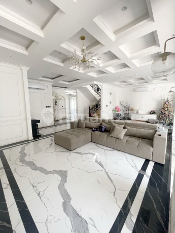 Luxury House Gading Serpong Cluster Bellano 300M2