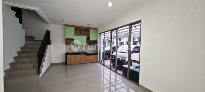 Ready-to-Live 3 Bedroom House in PIK 2, Size 8x10