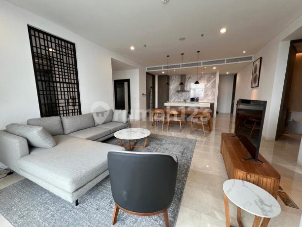 Dijual Verde Two Apartment 3 BR Bagus Furnished Best View City