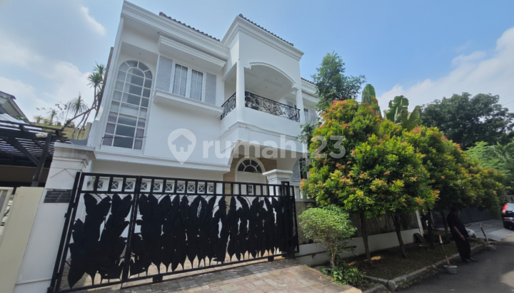 Rumah Mewah Pondok Indah Dekat Pim, Newly Renovated, Ada Kolam Renang