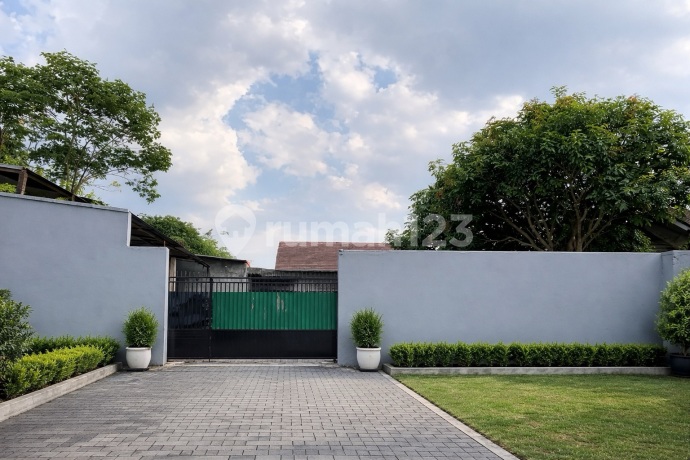 Jual Gudang Murah Harga Dibawah NJOP 10 Menit Dari Tol Ada Banyumanik.