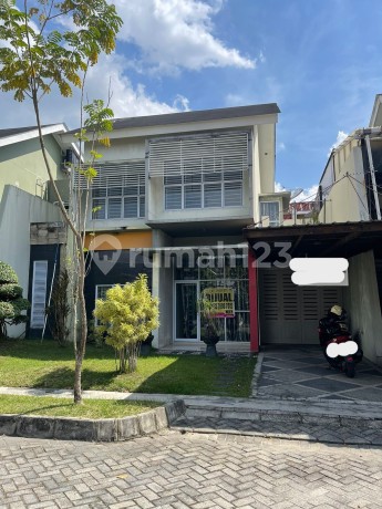 For sale 2-story house on Bakti Seokarno Hatta street, Pekanbaru