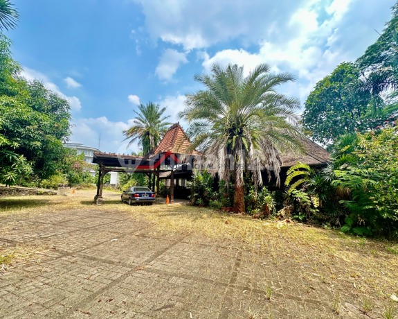 Rumah Hitung Tanah Dibawah NJOP Jarang Ada di Kemang Jakarta Selatan