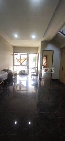 Dijual Rumah Dan Tanah Kosong Di Kompleks Bpkp Holis, Bandung