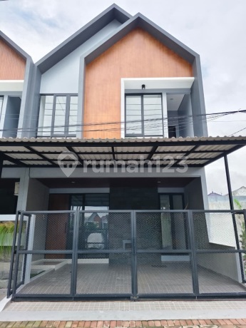 Manyar Tirtoyoso Baru Gress 2Lt