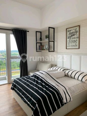 Apartemen Type Studio Full Furnished Casa De Parco Mid Floor