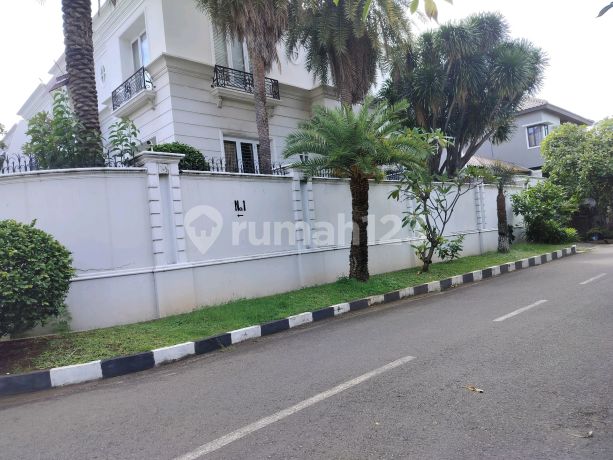 Rumah Huk Cantik Lebar 20M Whitehouse Design