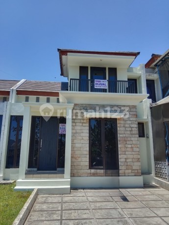 Dijual Rumah Botanica Valley, Rumah Rapi