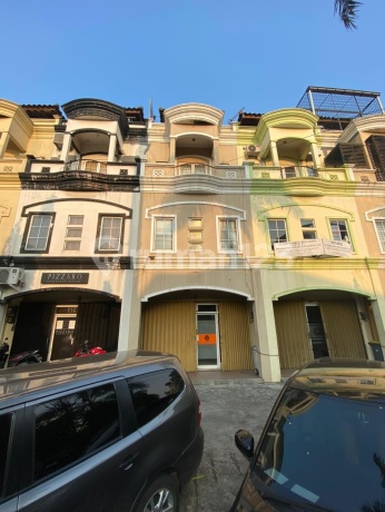 For Sale: Tanjung Duren Business Center Shophouse, 4.5 Floors (4.5 x 16m²) Unfurnished @ Tanjung Duren, West Jakarta For Sale: Tanjung Duren Business Center Shophouse, 4.5 Floors (4.5 x 16m²) Unfurnished @ Tanjung Duren, West Jakarta