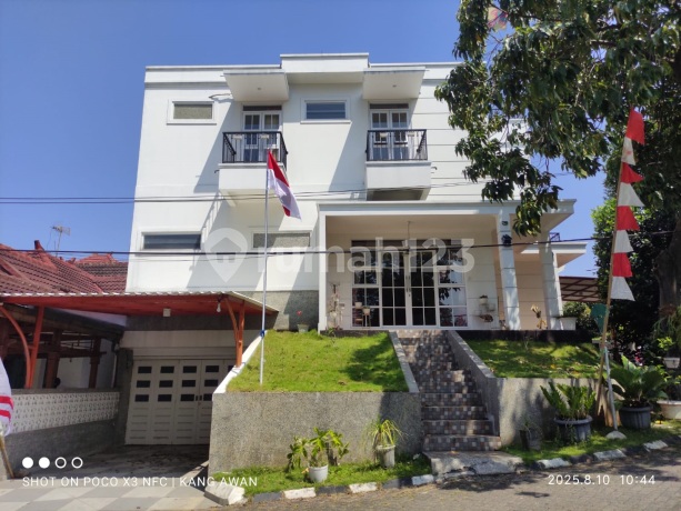Jual Rumah Mewah Lokasi Komplek Elit Tamansari Bukit Bandung