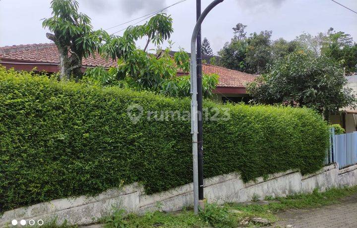 Jual Rumah TUA Hitung Tanah Lokasi STRATEGIS Lembah Sukaresmi SUKAJADI