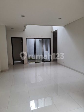 Dijual Rumah Eminent Cluster Precia 9x15