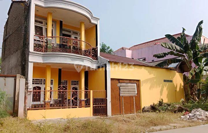 Rumah 2 Lantai di Perumahan Batan Indah Serpong