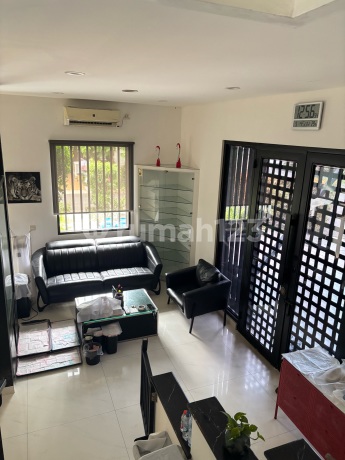 Jual Cepat Rumah Hook Huni di Taman Bromo Lippo Karawaci