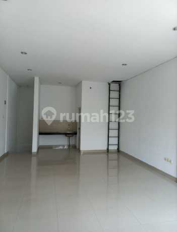 ruko 3 lantai lokasi strategis di komplek nuansa indah