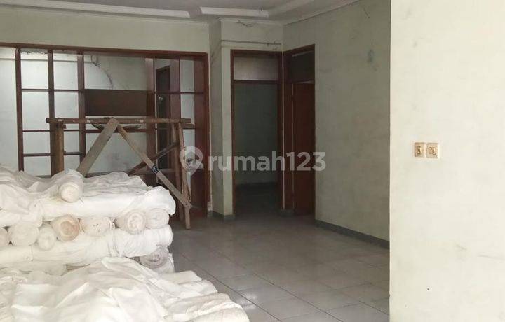 rumah minimalis cantik di perumahan batu mas