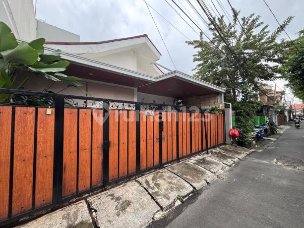 Full Furnished, Rumah Bagus 2Lt Dekat Akses 2 Mobil Tebet SHM IMB Full Furnished, Rumah Bagus 2Lt Dekat Akses 2 Mobil Tebet SHM IMB