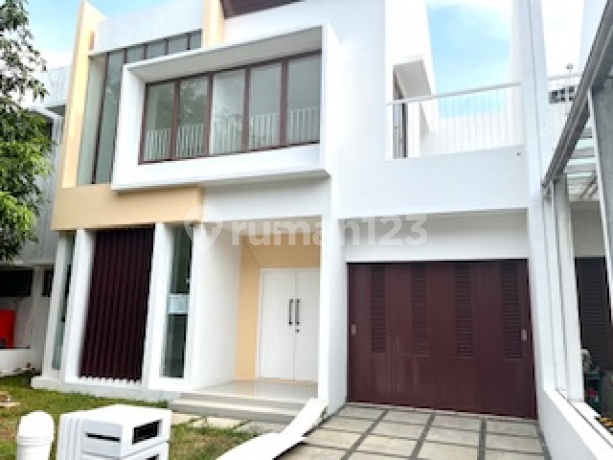 Rumah  baru lingkungan tenang dan nyaman di Jakarta Garden City ,dekat Ion Mall dan dekat pintu gerbang utama