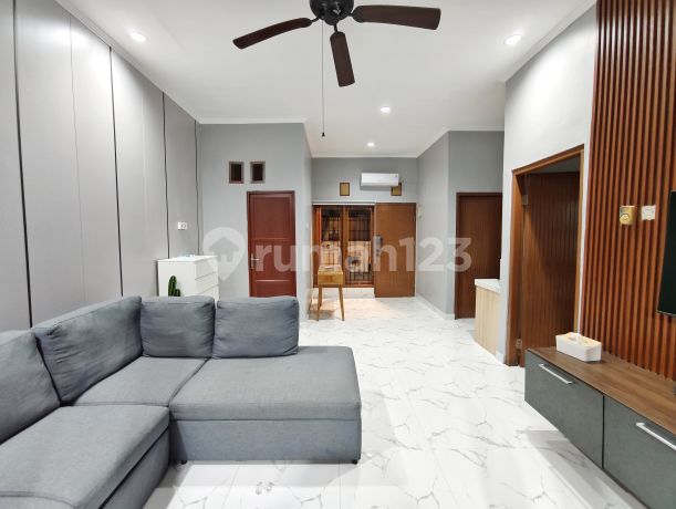 Ready-to-occupy house in Mumbul Nusa Dua, furnished, spacious terrace, close to toll road. Ready-to-occupy house in Mumbul Nusa Dua, furnished, spacious terrace, close to toll road.