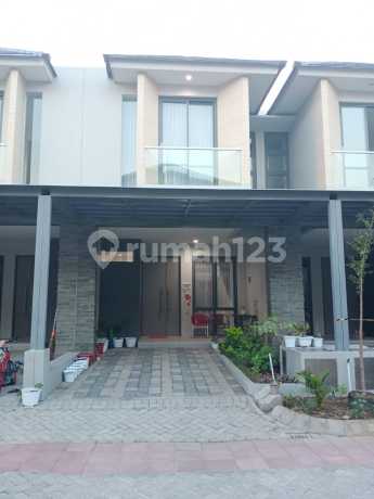For Sale 2-Story Minimalist House in Rungkut Area Near Merr Surabaya For Sale 2-Story Minimalist House in Rungkut Area Near Merr Surabaya