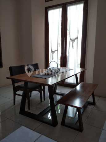 Rumah Terawat di Sayap Cigadung Cluster Dekat Dago Golf