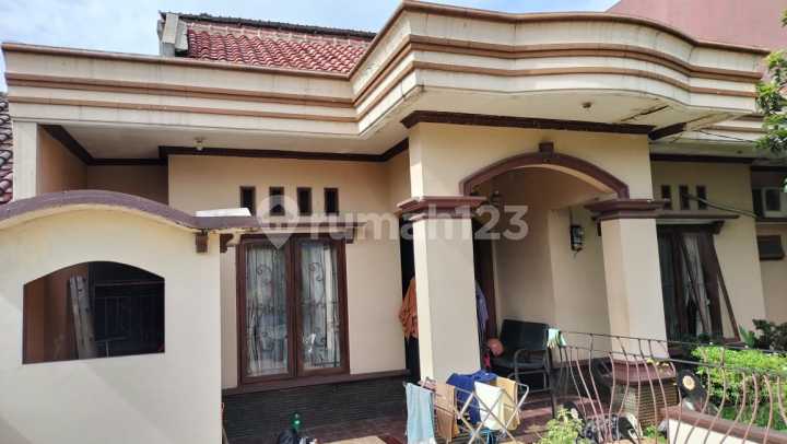 Dijual Rumah Asri Mampang Indah Dua - Pancoran Mas Depok