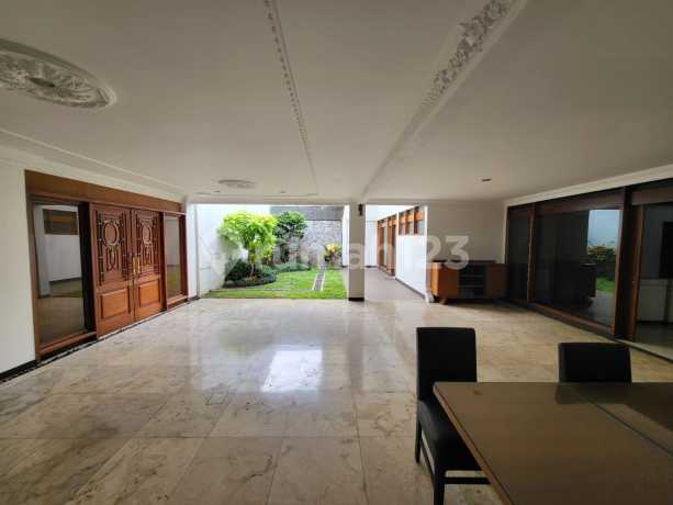 Rumah Luxury Di Setrasari Kulon Dekat Gerbang Tol Pasteur