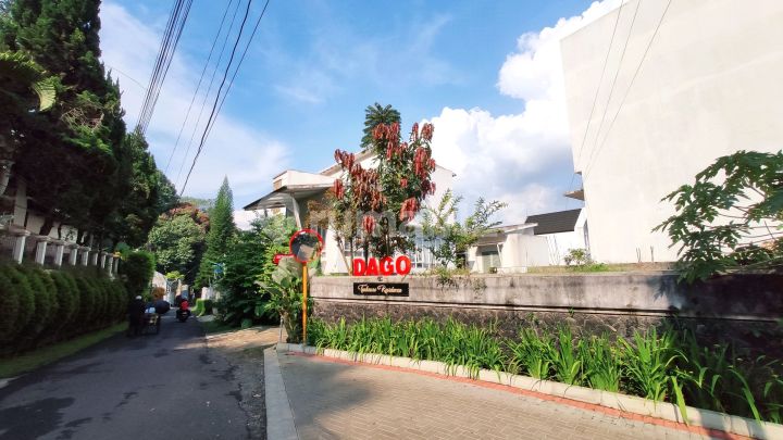 Dijual Rumah Siap Huni di Dago Pakar Utara