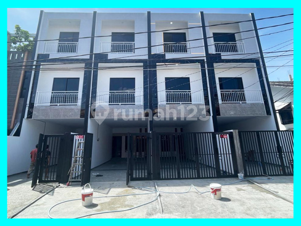 Chandra Rumah baru uk 3,5x19.2m jalan 3 mobil di tanjung duren Chandra Rumah baru uk 3,5x19.2m jalan 3 mobil di tanjung duren