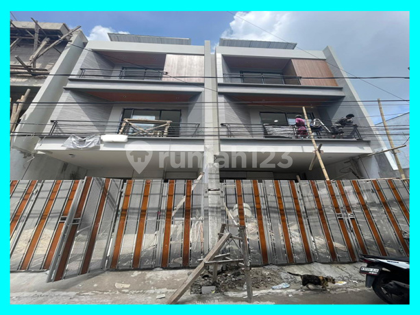 Chandra Rumah Baru Ukuran 5X15m Hadap Timur di Jelambar