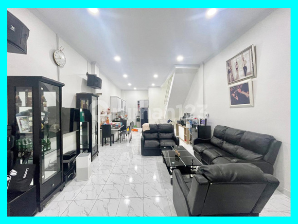 Chandra House Size 5x20m Facing South in Jelambar