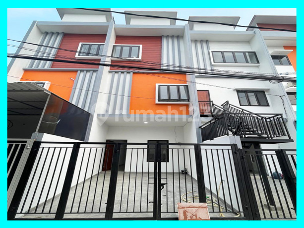 Chandra Rumah baru ukuran 4x14m di tanjung duren Chandra Rumah baru ukuran 4x14m di tanjung duren