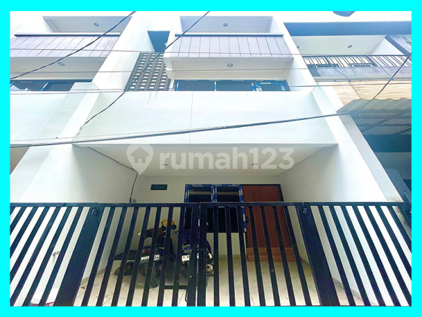 Chandra Rumah Baru 3 Lantai Tanjung Duren Jakarta Barat