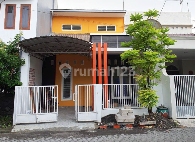 Rumah di Rungkut Permai Surabaya Timur, Minimalis, Jalan depan Paving, Siap Huni - WNA - Rumah di Rungkut Permai Surabaya Timur, Minimalis, Jalan depan Paving, Siap Huni - WNA -