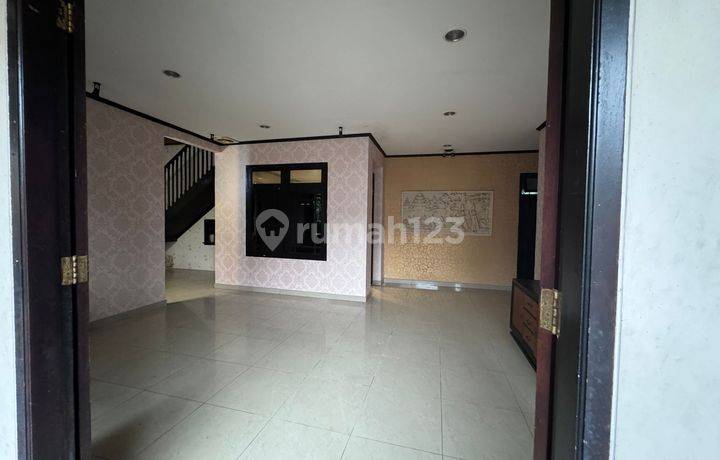 Dijual Rumah 2 Lantai di Taman Cipulir Estate Ciledug Larangan Tangerang