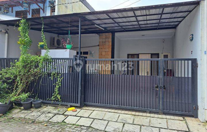 Rumah di Griya Kencana 2 Ciledug Tangerang Dekat Busway Strategis