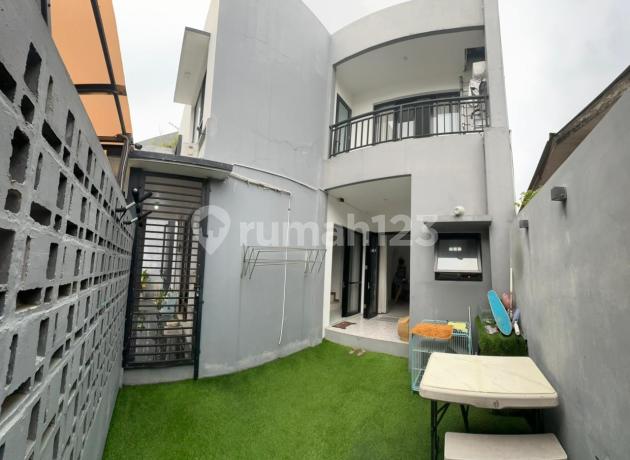 Rumah dijual di Komplek Pajak Cipadu Jurang Mangu Dekat Stasiun