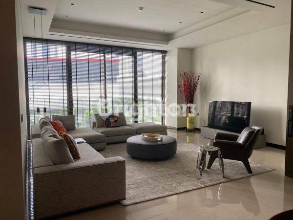 The Pakubuwono Menteng Apartment 3 BR Full Furnish Gandeng 2 Unit Best Price