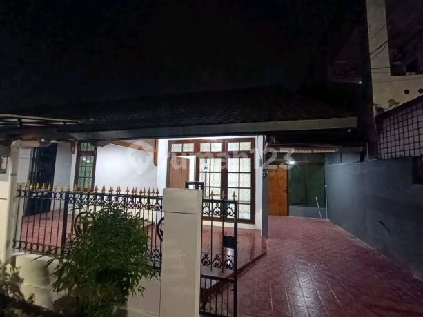 Ready-to-Occupy House Area, Ciledug, Larangan, with Freehold Title.