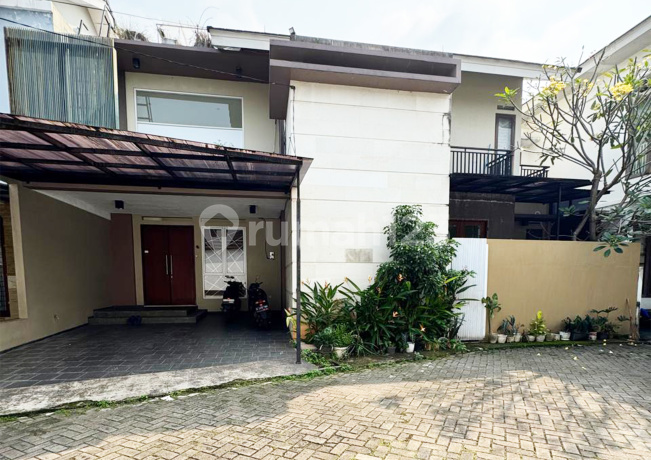 Dijual cepat rumah bagus 2 Lantai di Komplek Pisok Bintaro