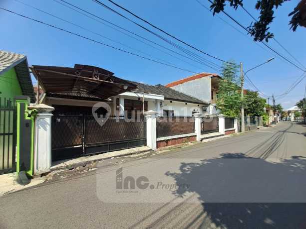 TURUN HARGA !! RUMAH MURAH SANGAT STRATEGIS PUSAT KOTA BANDUNG TURUN HARGA !! RUMAH MURAH SANGAT STRATEGIS PUSAT KOTA BANDUNG