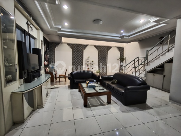 Rumah Jalan Raya bisa untuk Usaha10 X20
