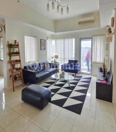 Comfortable Fully Furnished Apartment at Strategic Sudirman Park Location