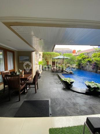 Dijual Cepat Murah Rumah dengan Kolam Renang di Bintaro Jaya Sektor 3
