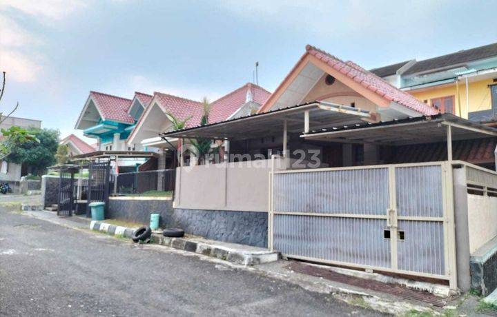 Rumah Bagus Siap Huni Komplek Griya Asri Cahaya Cipageran Cimahi
