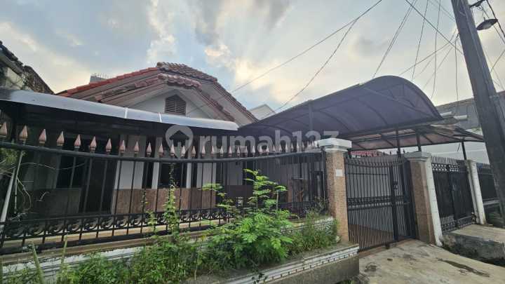 Dijual Rumah Kondisi Bagus Di Villa Tangerang Regency 
