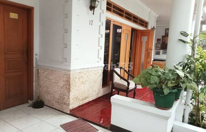 Dijual Rumah Di Kpad Gegerkalong Sayap Setiabdudi Bandung