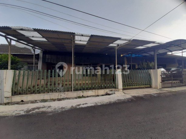 For Sale Old Land-Only House at the Back of Griya Arcamanik Endah Wan